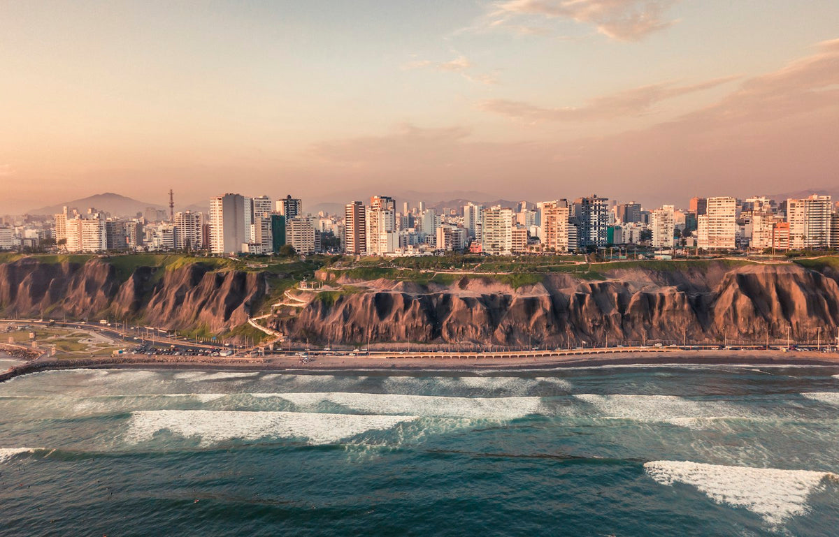 Costa de Lima junto al Pacífico