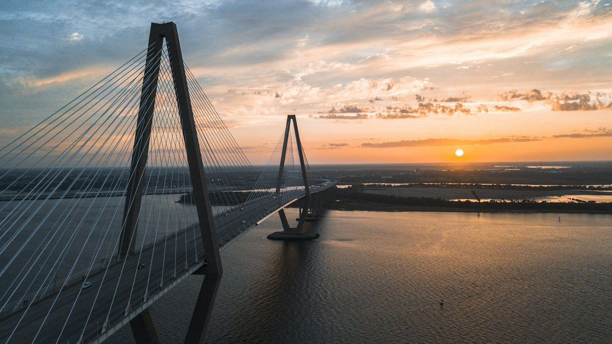 Puente Ravenel de Charleston al atardecer