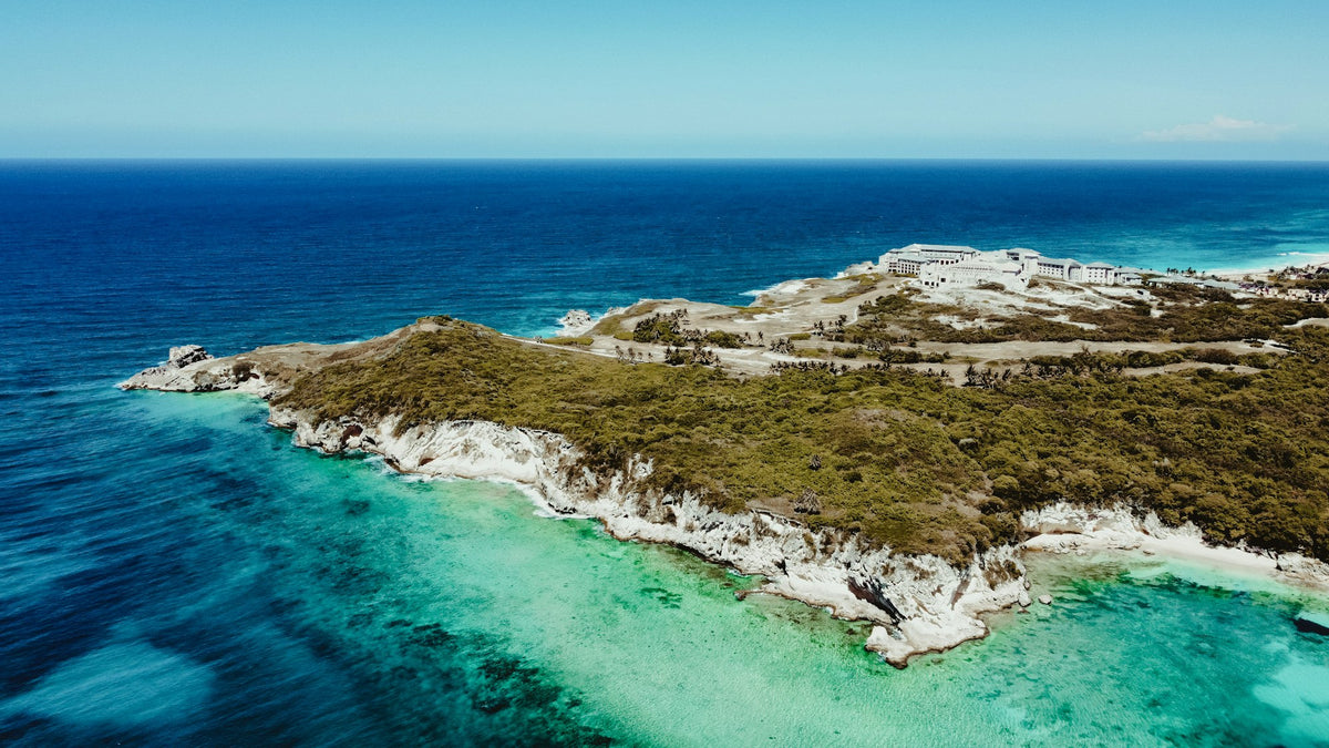 Arrecife y aguas cristalinas del Caribe dominicano