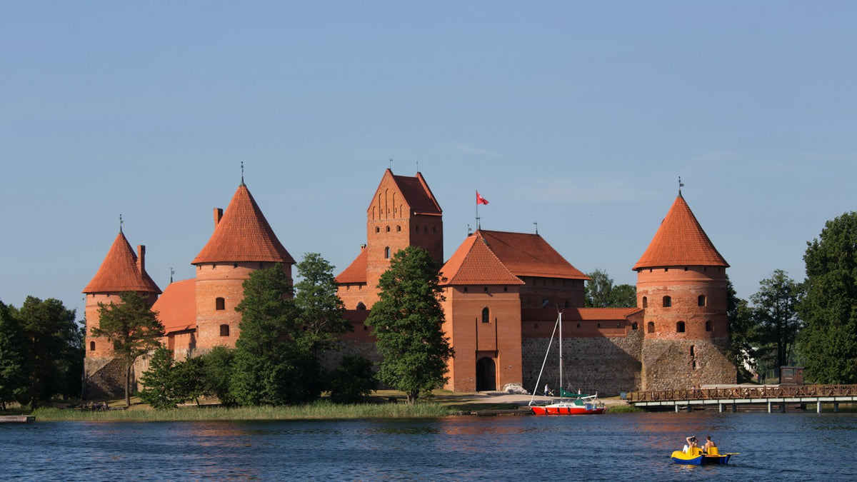 Castillo de Trakai sobre el lago