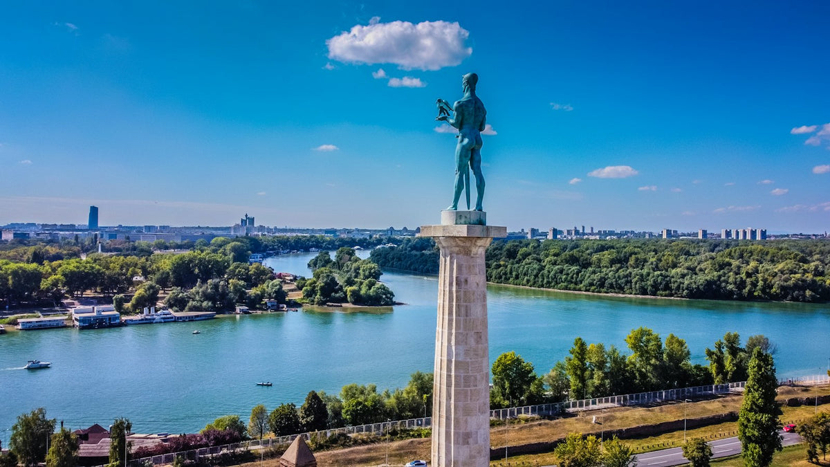 Estatua del Vencedor en la fortaleza de Belgrado