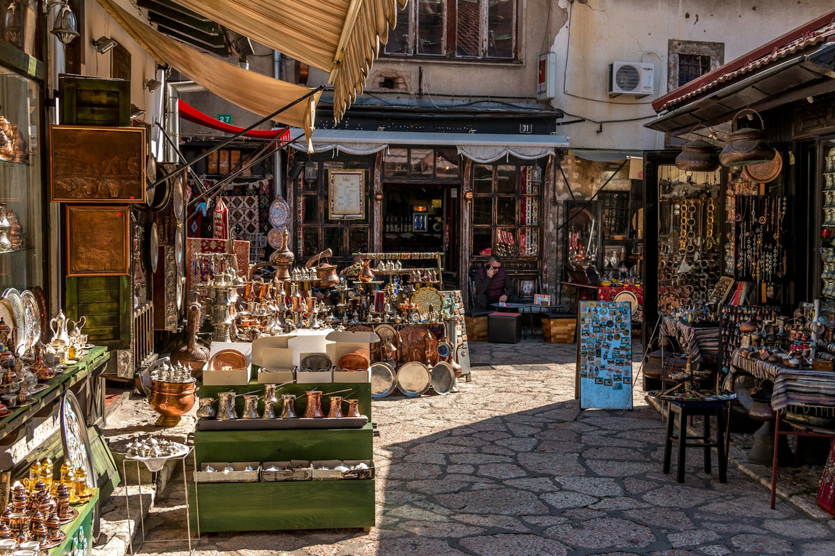 Calle comercial del bazar de Sarajevo