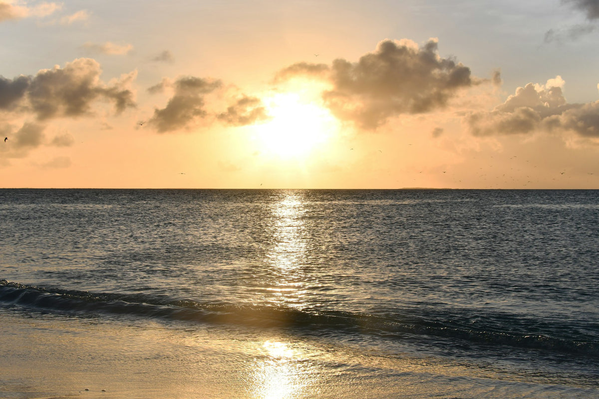Atardecer sobre el mar en Los Roques
