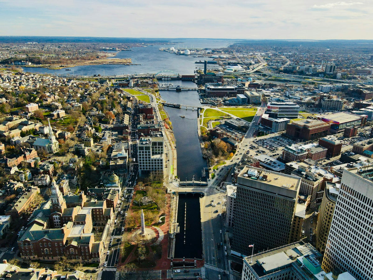 Providence y su río